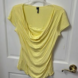 Maurices. Short sleeved dress shirt. Large. Yellow